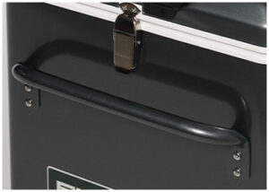 Verstärkte Handgriffe
für bequemeren Transport