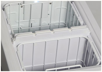 Großes Gefrierfach und kleines Kühlfach