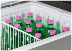 Platz für z.B. 24×1 Liter Flaschen stehend