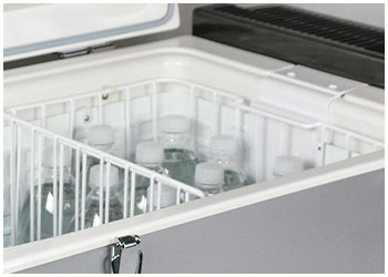 Platz für z.B. 24×1,5 Liter Flaschen stehend