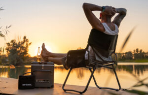 LiFePO4 Power Pack mit MT-V Mann chillt