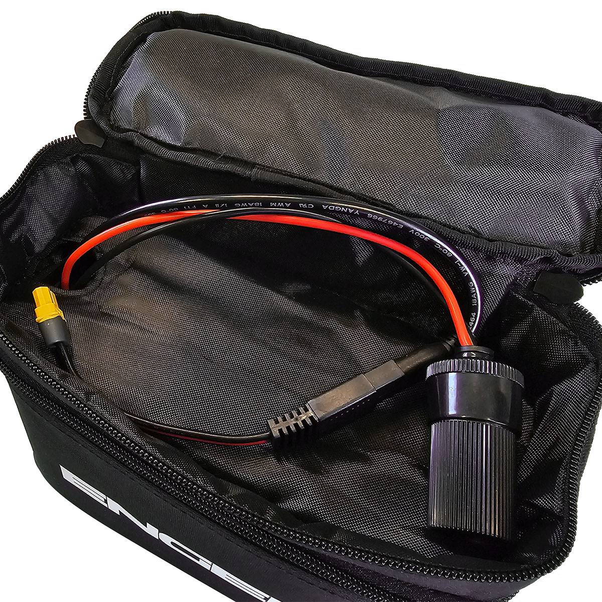 LiFePO4 Power Pack mit Anschlüssen offen